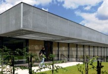 „Man braucht einen Hybrid“ Neues Hörsaalgebäude der Informatik an der Universität des Saarlands, Foto: Iris Maurer