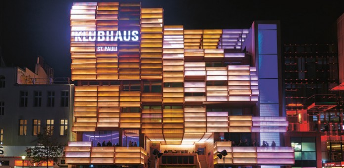 Das Klubhaus St. Pauli bei der Eröffnung. Foto: Oliver Fantitsch