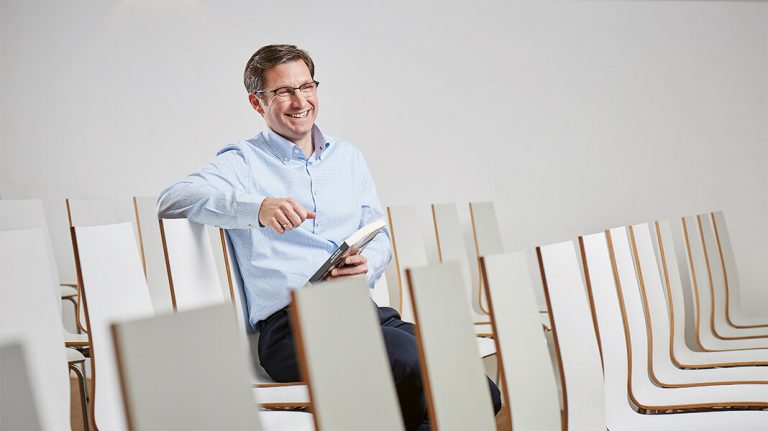 Der KI-Kenner Prof. Dr. Dirk Nicolas Wagner im Interview