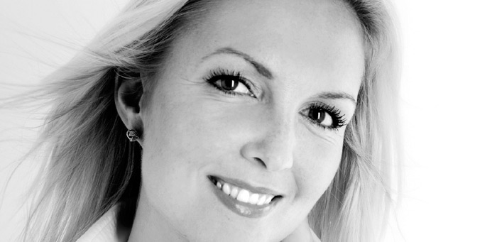 Aufgestiegen zur Associate