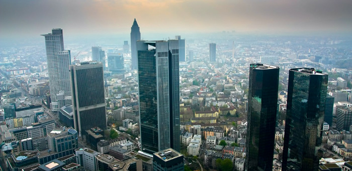 Privatbank versus Großbank