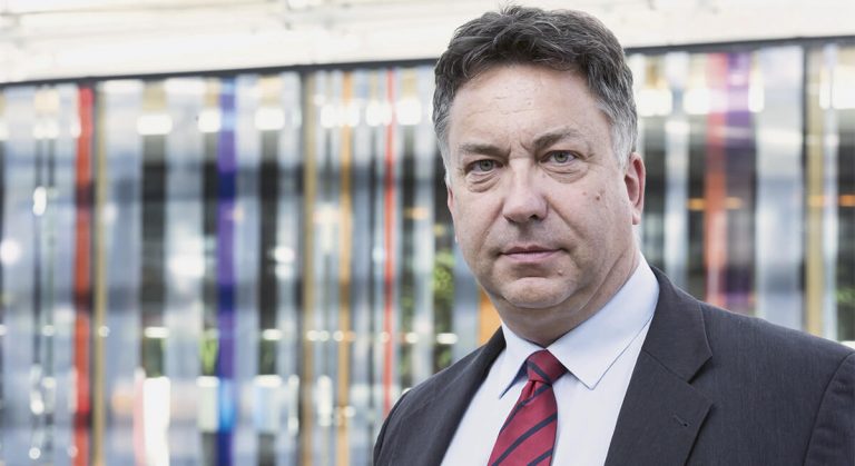 Der Robot-Rechtler Prof. Dr. Dr. Eric Hilgendorf im Interview