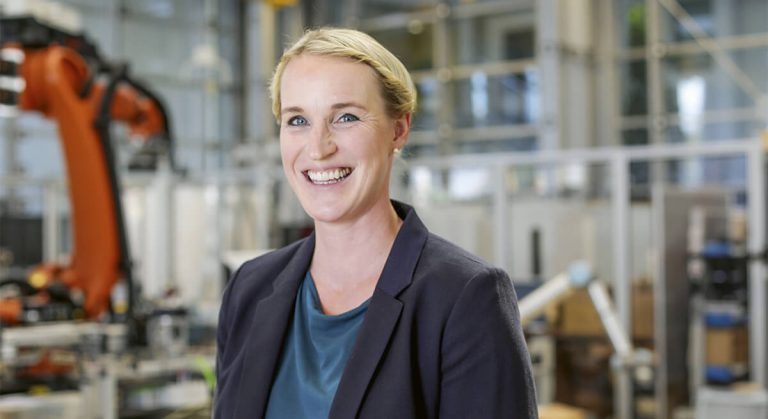 Die KI-Umsetzerin Prof. Dr. Julia C. Arlinghaus im Interview