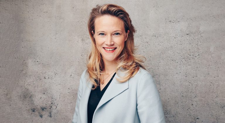 Aufgestiegen zur General Counsel